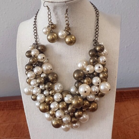 Vtg Lia Sophia Pearl Gold Chunky Beaded Necklaces Multi-Strand & Earrings Set - Picture 1 of 6
